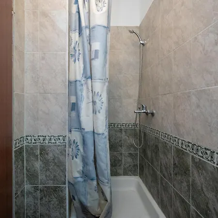 And With Parking Space - 21805 Гостевой дом 3*