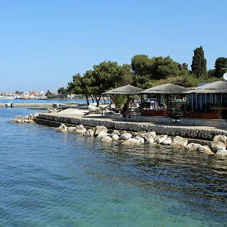 And With Parking Space - 21805 Maison d'hôtes 3*