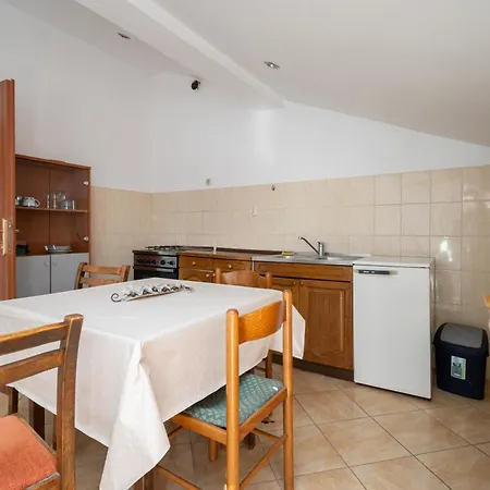 And With Parking Space - 21805 3* Zadar