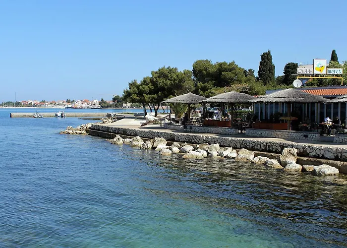 And With Parking Space - 21805 Maison d'hôtes 3*