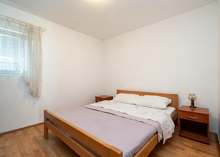 Maison d'hôtes And With Parking Space - 21805