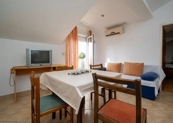 And With Parking Space - 21805 Maison d'hôtes