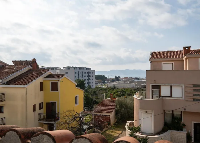 And With Parking Space - 21805 Zadar